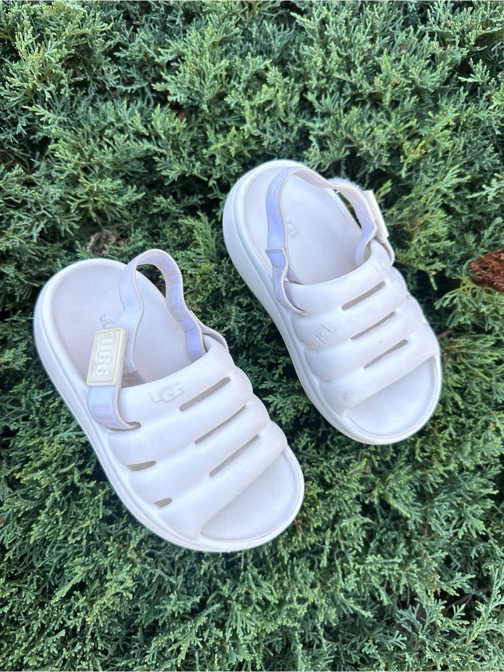UGG Kids Sport Yeah‎ Sandals Size 9 Unisex